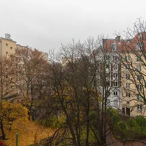 koszykowa-exquisite-apartment.warsawhotelspoland.com/